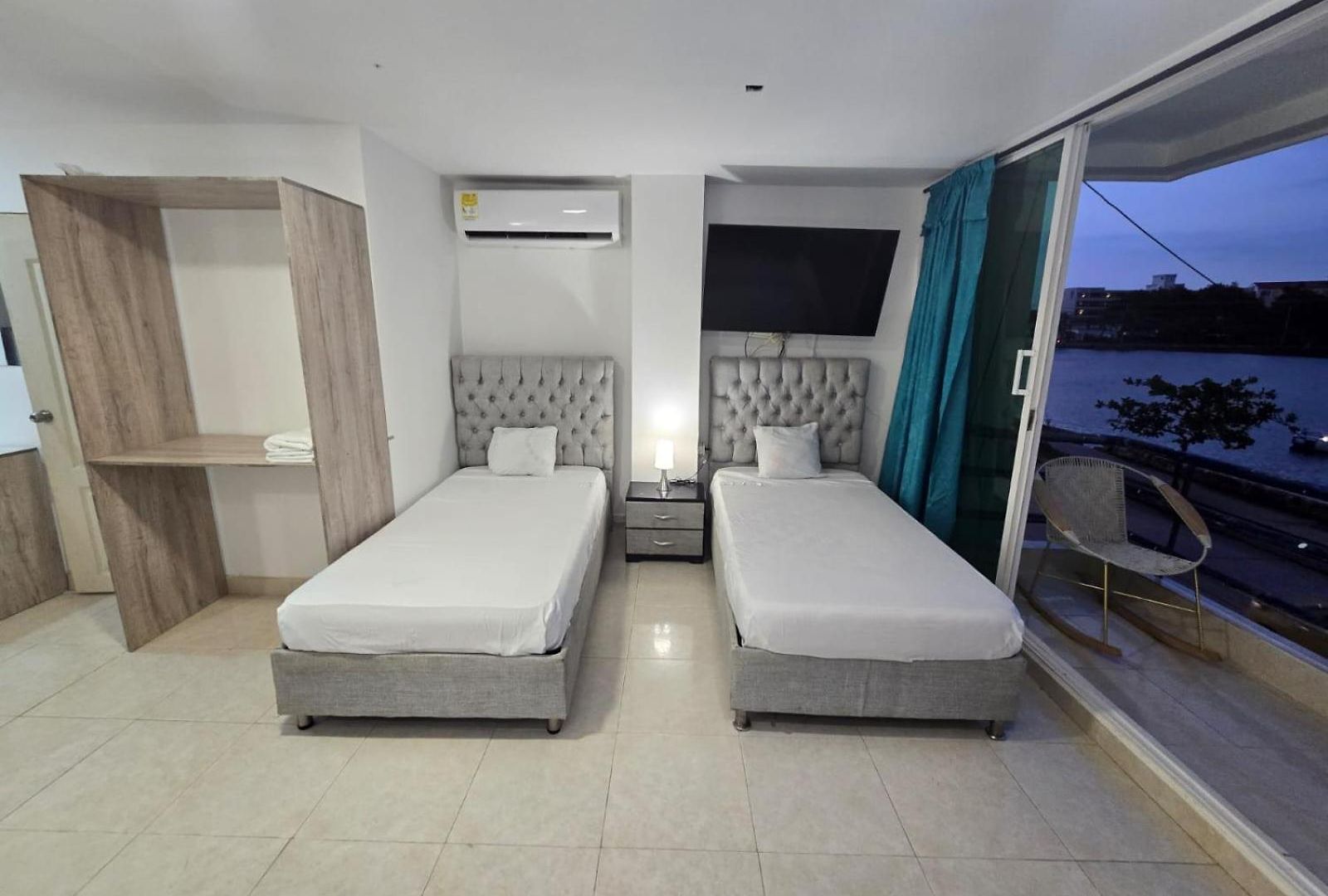 Apartahotel Marina Del Rey Gaitan *
