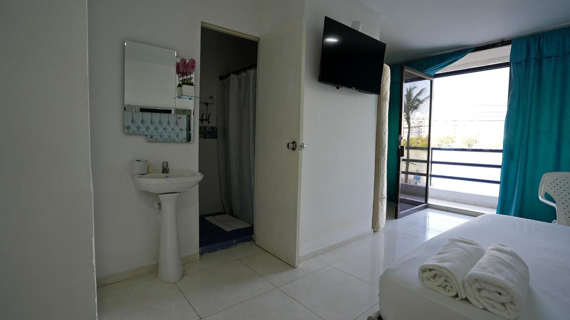 Apartahotel Marina Del Rey Gaitan *