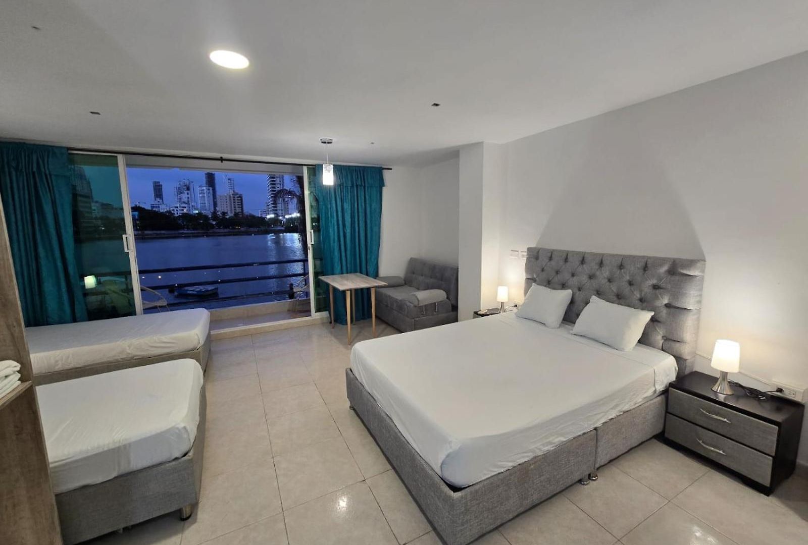 Apartahotel Marina Del Rey Gaitan Cartagena