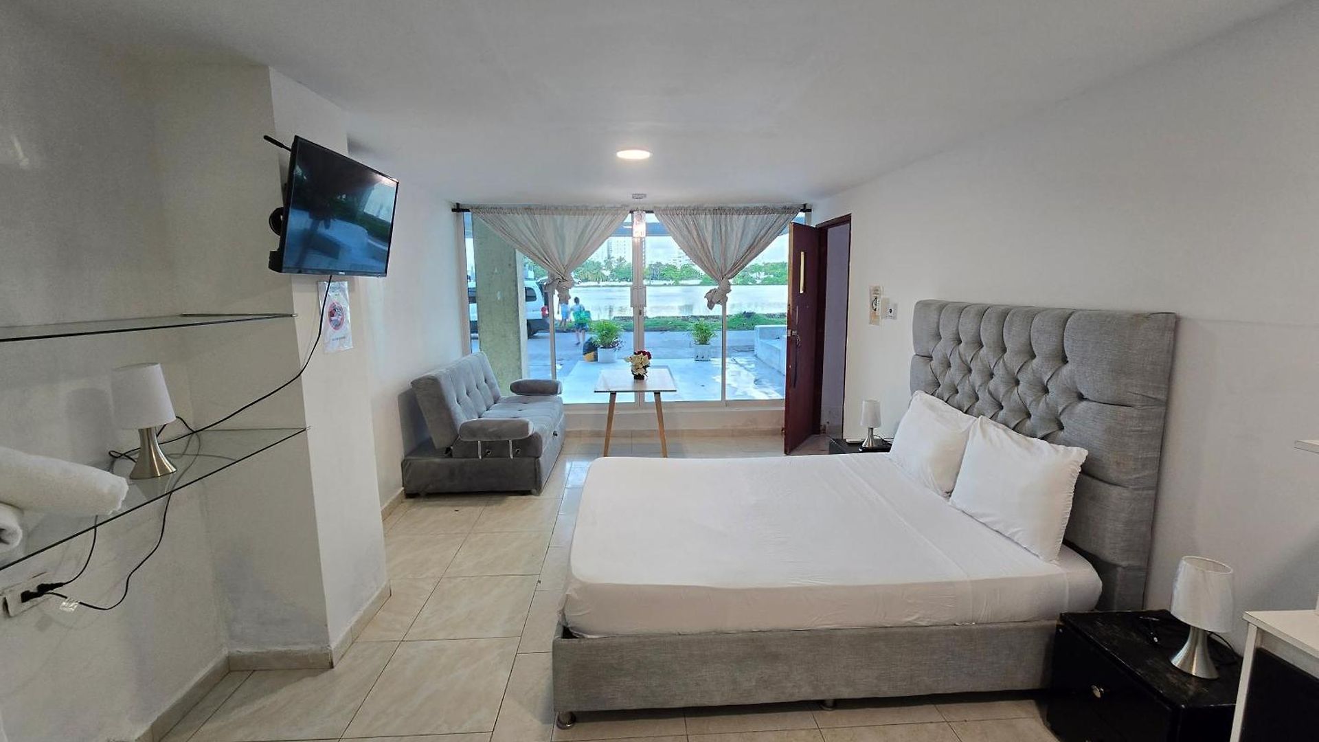 Apartahotel Marina Del Rey Gaitan