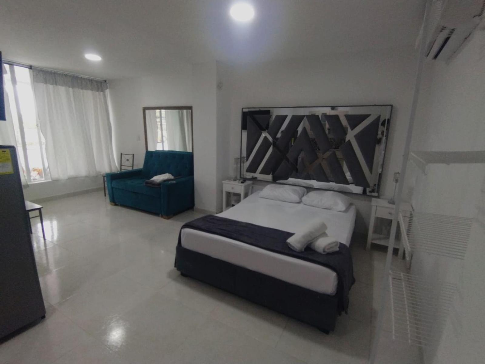 Apartahotel Marina Del Rey Gaitan *