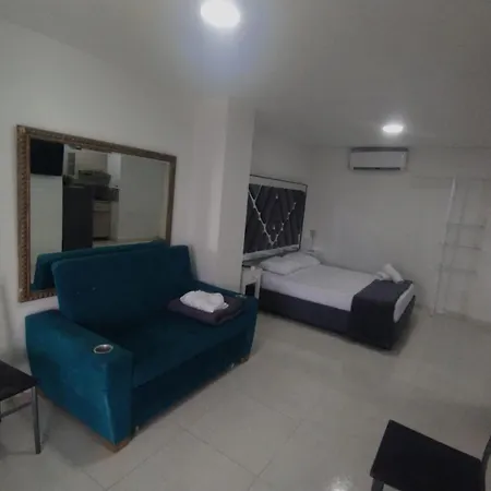Apartahotel Marina Del Rey Gaitan *